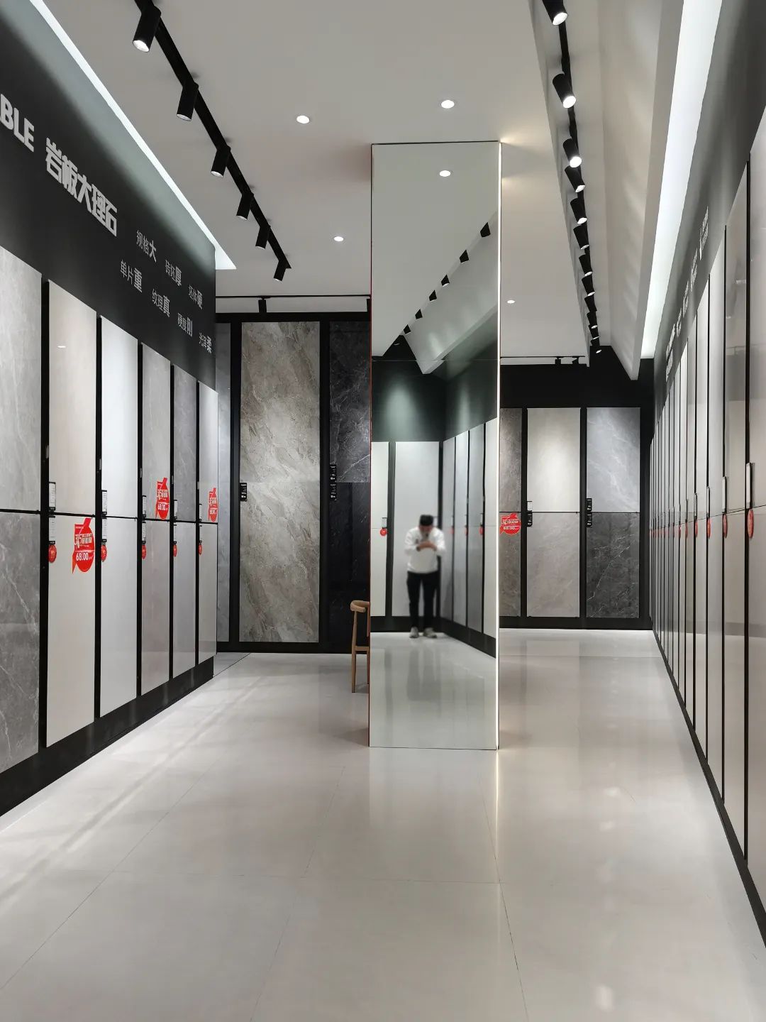終端風(fēng)采 | 強輝淮南旗艦店，中性格調(diào)，以藝術(shù)裝點設(shè)計(圖12)