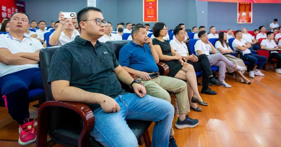 這一次，我們玩大的 | 強(qiáng)輝金九銀十無界增長營銷大會(huì)復(fù)盤會(huì)議順利舉辦(圖3)