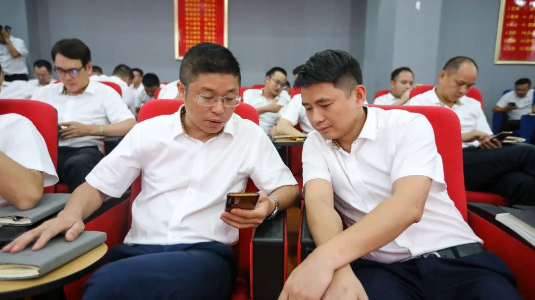 這一次，我們玩大的 | 強(qiáng)輝金九銀十無界增長營銷大會(huì)復(fù)盤會(huì)議順利舉辦(圖13)