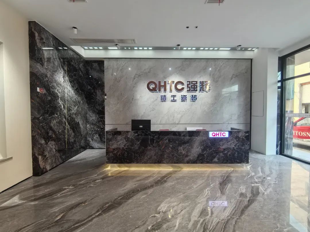 終端風(fēng)采 | 強輝聊城旗艦店，沉浸式體驗現(xiàn)代高端設(shè)計美學(xué)(圖4)