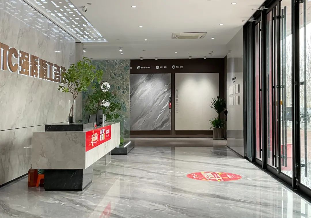 終端風(fēng)采 | 強(qiáng)輝東營(yíng)旗艦店，探尋質(zhì)感空間的詩(shī)意生活(圖6)