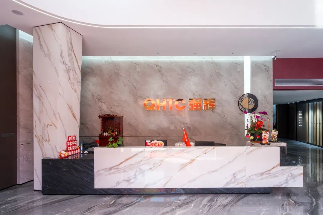 終端風(fēng)采 | 強(qiáng)輝晉江旗艦店，品味質(zhì)感大師館，打卡美學(xué)新坐標(biāo)(圖6)