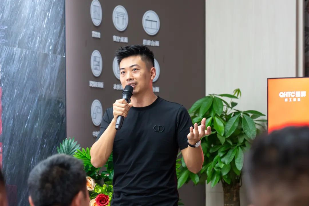 聚勢(shì)共鑒?標(biāo)桿領(lǐng)航 | 強(qiáng)輝2025區(qū)域培訓(xùn)峰會(huì)暨美學(xué)賦能行動(dòng)貴陽(yáng)站順利結(jié)束！(圖9)