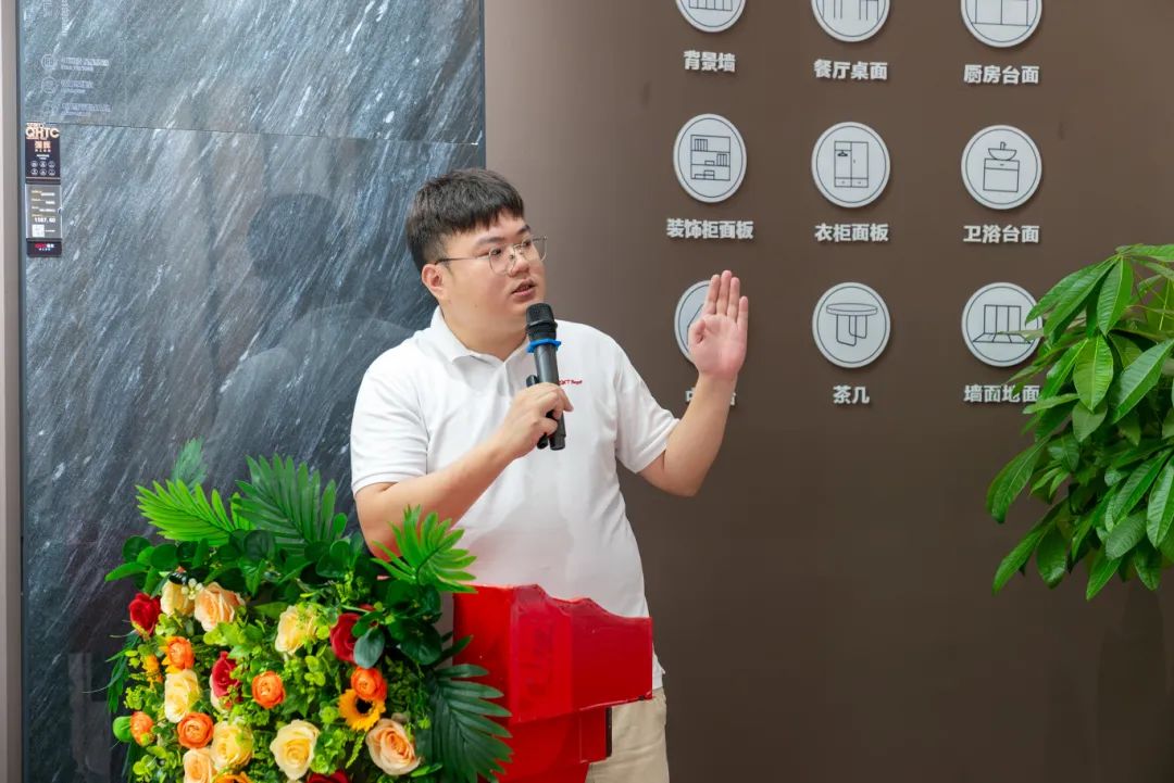 聚勢(shì)共鑒?標(biāo)桿領(lǐng)航 | 強(qiáng)輝2025區(qū)域培訓(xùn)峰會(huì)暨美學(xué)賦能行動(dòng)貴陽(yáng)站順利結(jié)束！(圖11)