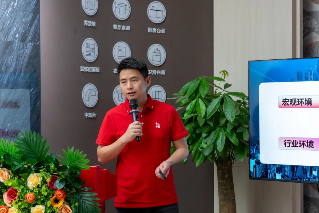 聚勢(shì)共鑒?標(biāo)桿領(lǐng)航 | 強(qiáng)輝2025區(qū)域培訓(xùn)峰會(huì)暨美學(xué)賦能行動(dòng)貴陽(yáng)站順利結(jié)束！(圖10)